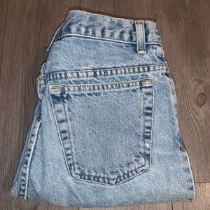 High waste boyfriend jeans